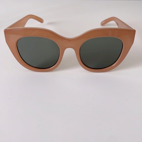 New Le Specs Air Heart Sunglasses - Picture 1 of 4